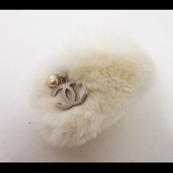 RARE!!! Chanel Rabbit Fur Pearl Charm Bracelet Cuff Bangle - Picture 6 of 7